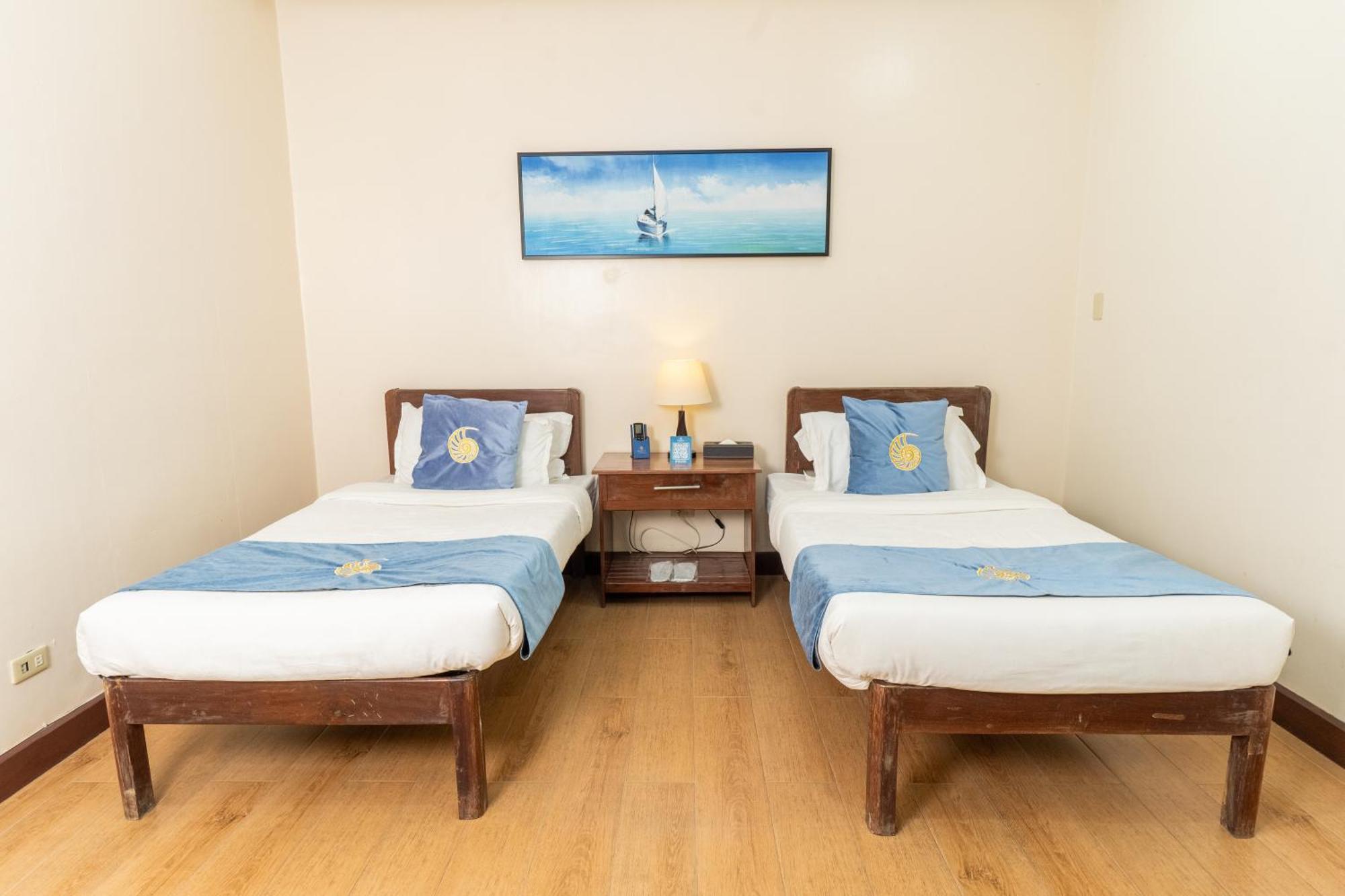 Costa Palawan Resort Puerto Princesa Buitenkant foto