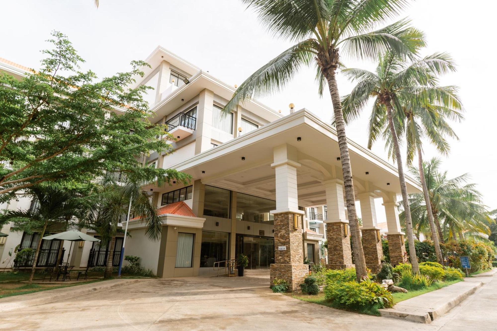 Costa Palawan Resort Puerto Princesa Buitenkant foto