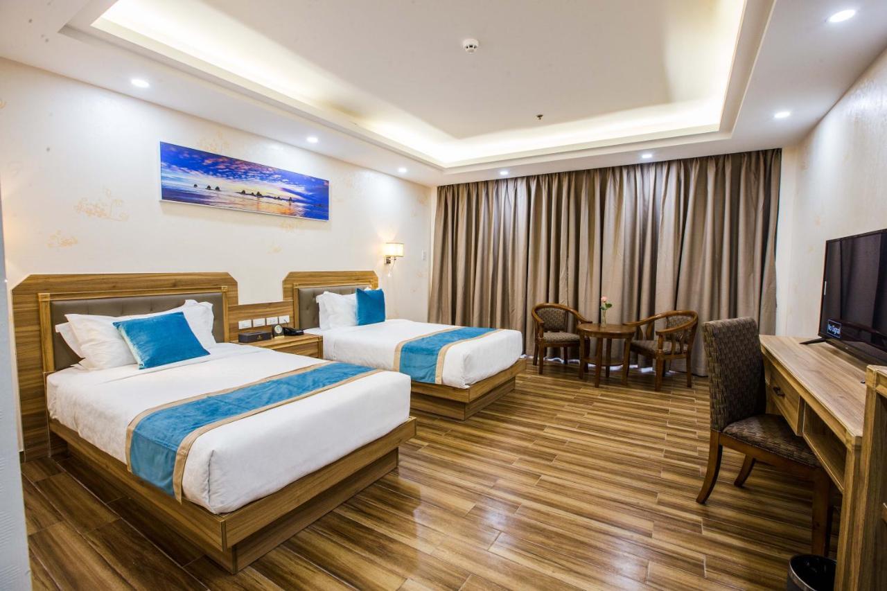 Costa Palawan Resort Puerto Princesa Buitenkant foto
